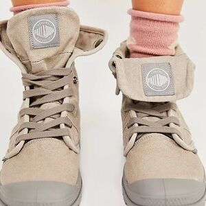 Palladium Women's Taupe Canvas Lace-Up Fold-Over Boots
